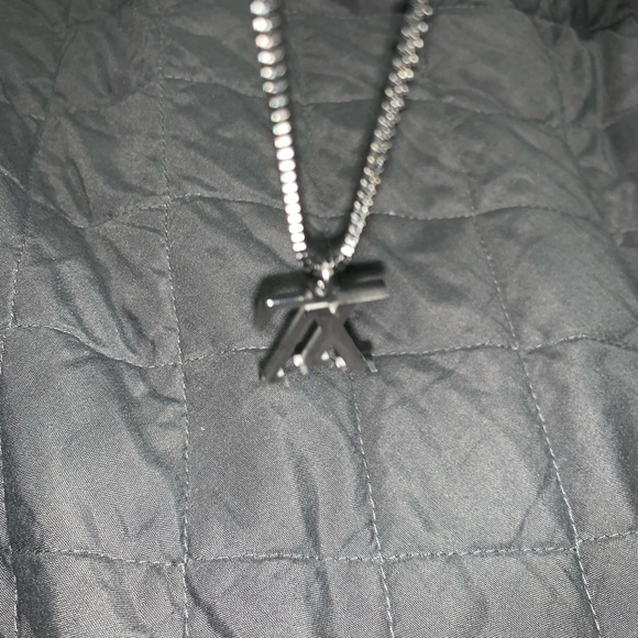 lv upside down necklace